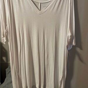 torrid Light Pink V-Neck Short Sleeve Tee